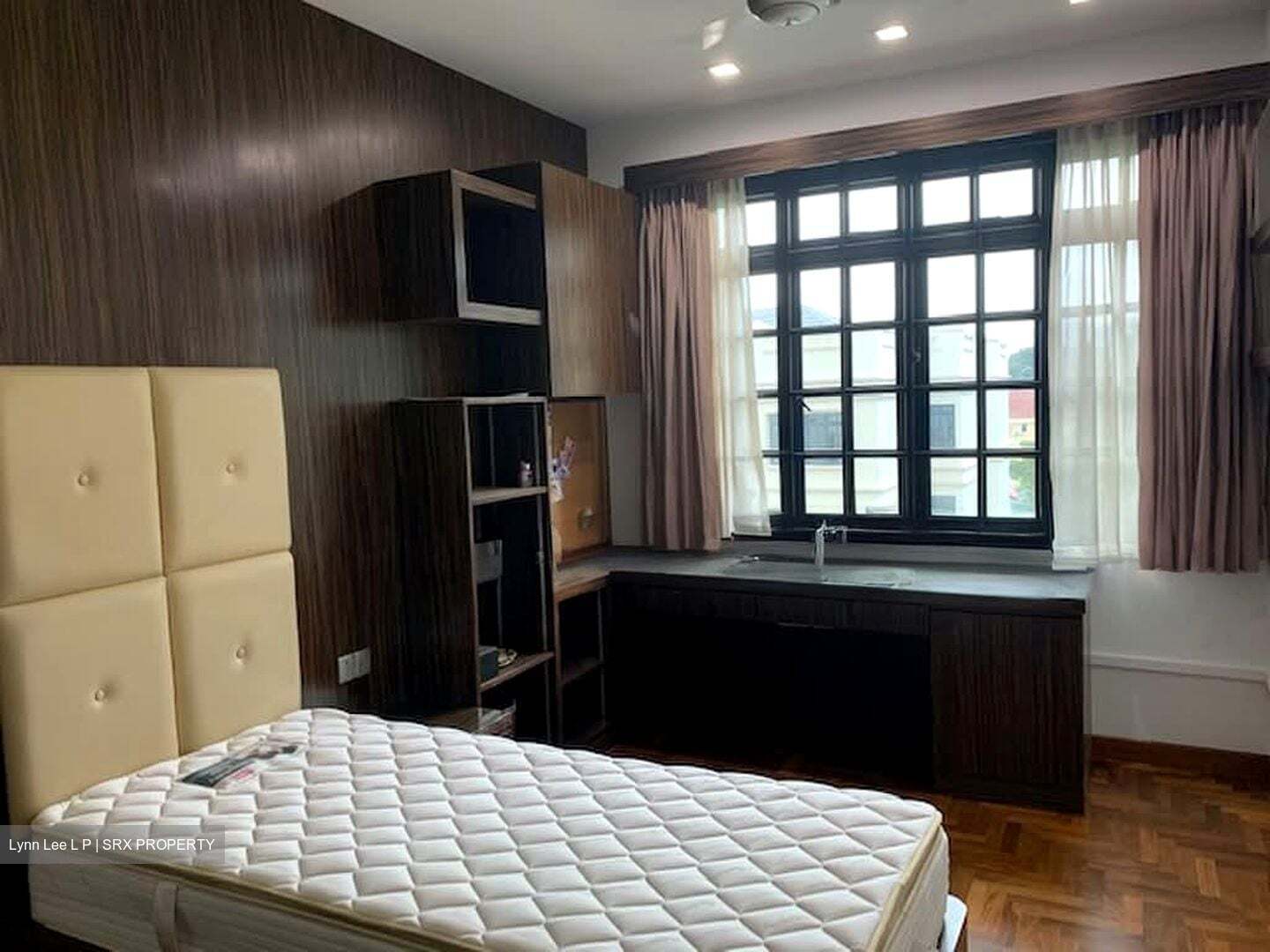 Park East (D15), Condominium #578320791